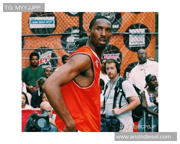 科比在对阵黄蜂时的经典扣篮瞬间回顾与精彩解析